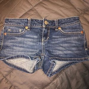Aeropostale • Jean shorts